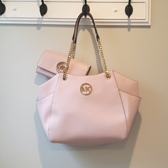 Michael Kors Jet Set Travel Chain Shoulder Bag Blossom Purse & Wallet - Picture 3 of 17